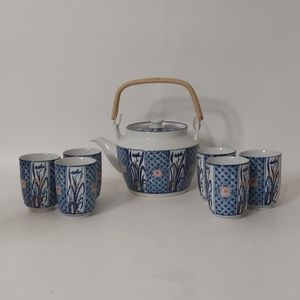Vintage Japanese porcelain teapot 6 cups